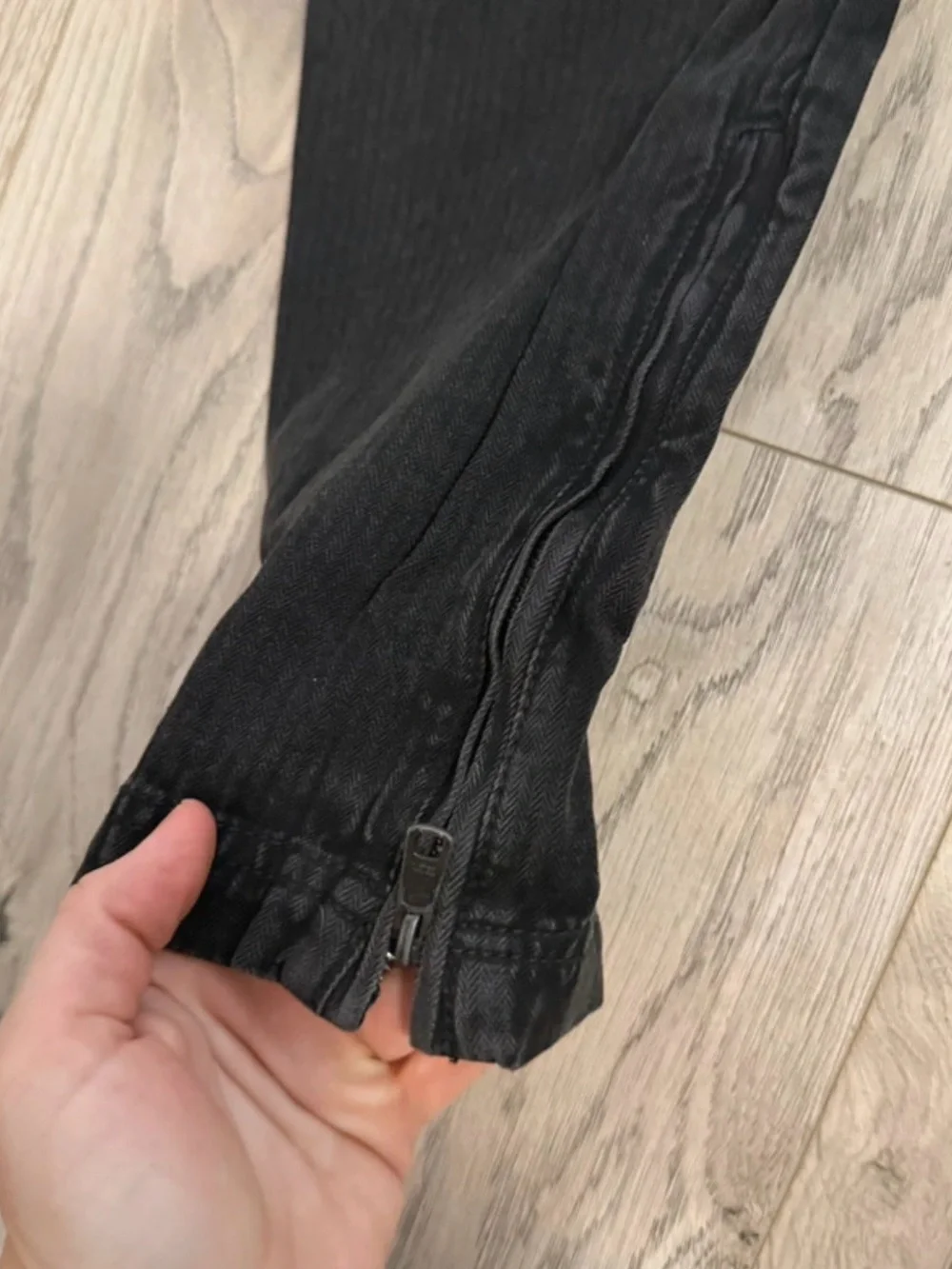 Free People Women’s NWT Black Cargo Jeans - Slim Fit size 8